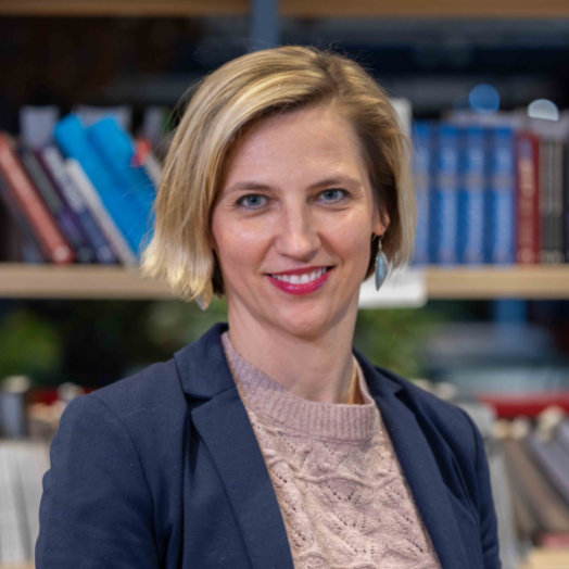 Timkó Eszter